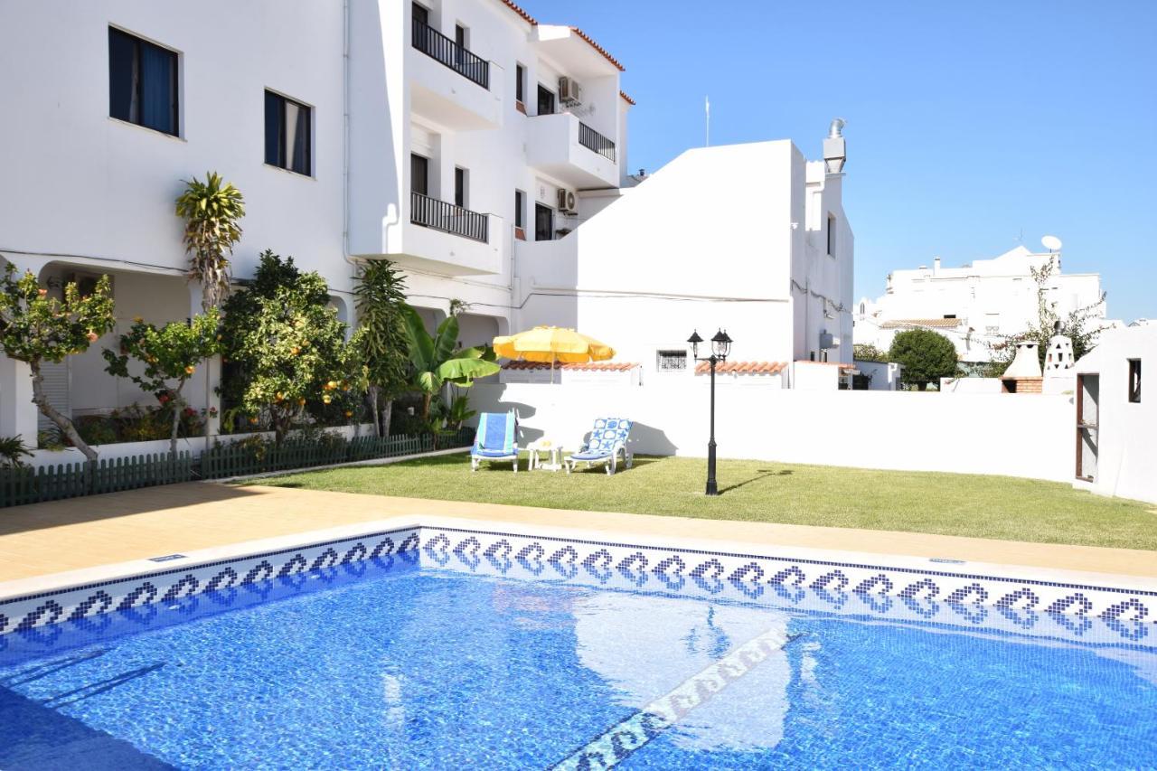 Apartamentos Carruna 阿尔布费拉 外观 照片
