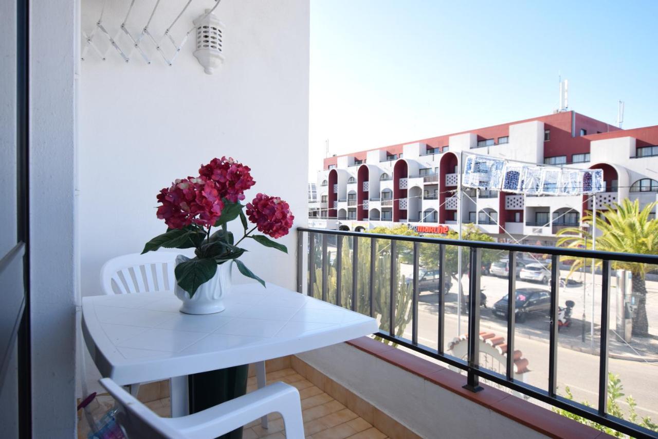 Apartamentos Carruna 阿尔布费拉 外观 照片