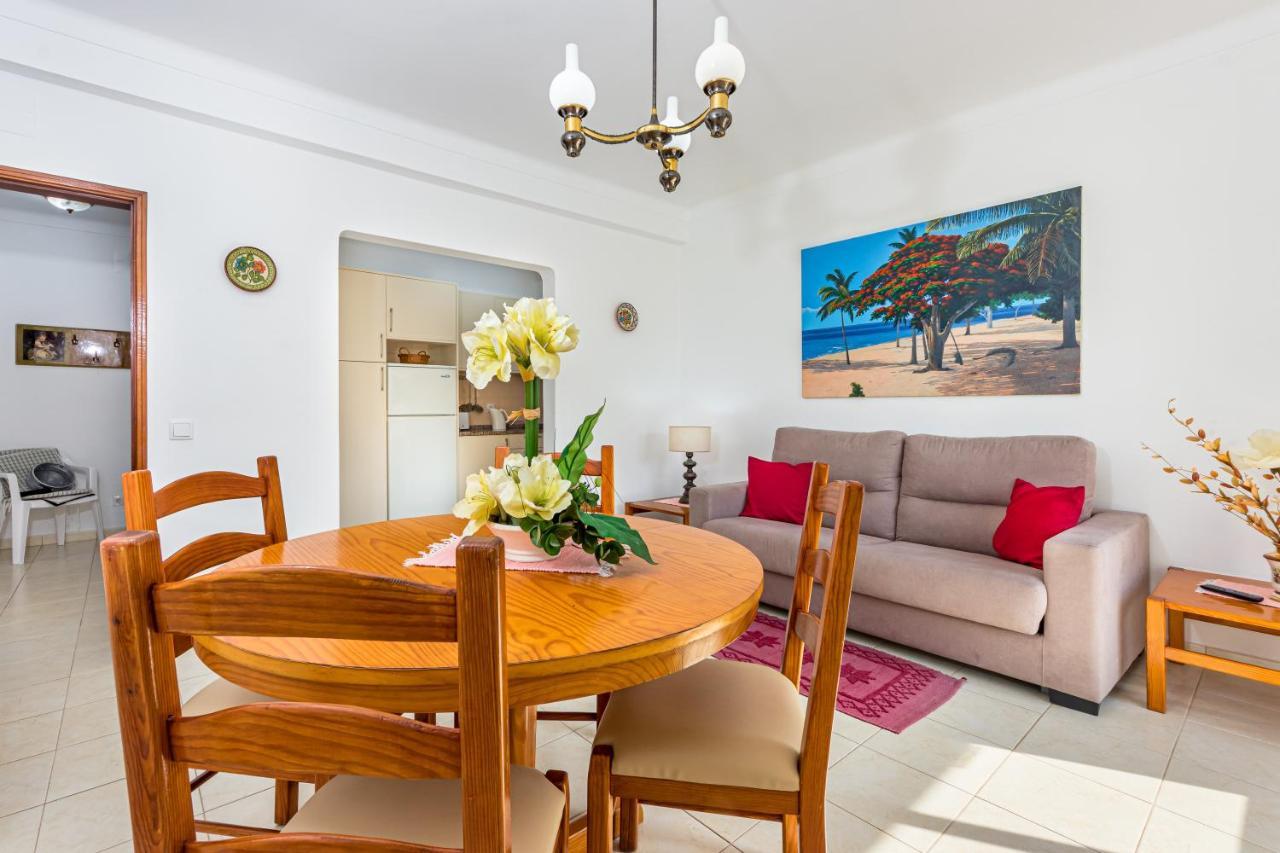 Apartamentos Carruna 阿尔布费拉 外观 照片