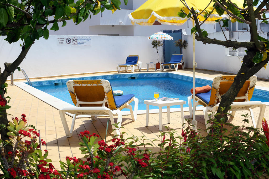 Apartamentos Carruna 阿尔布费拉 外观 照片